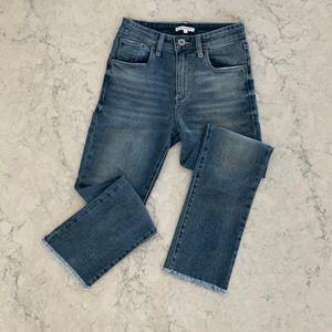 STS BLUE ANKLE FRAY DENIM